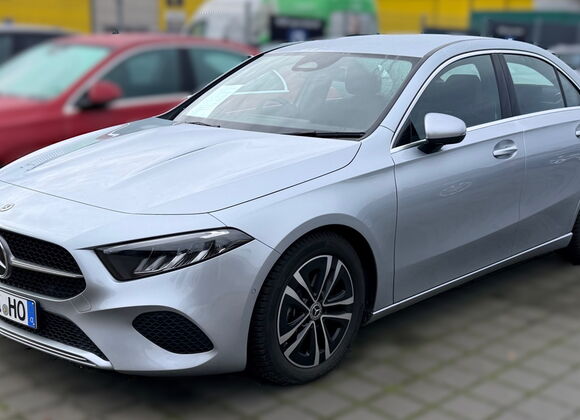 Mercedes-Benz A180d Limousine