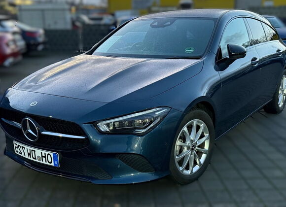 Mercedes-Benz CLA200