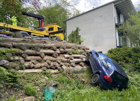 Bergung vom Auto am Hang