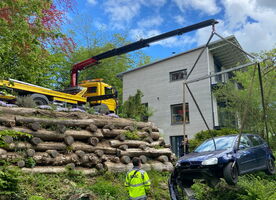 Bergung vom Auto am Hang